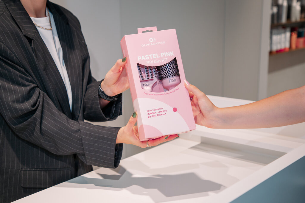 Olivia Garden Pastel Pink Brush Kit set kief na vlasy